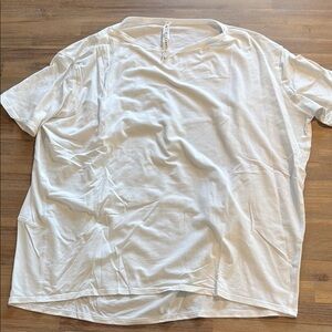 Lululemon Athletica White Short Sleeve Tee
